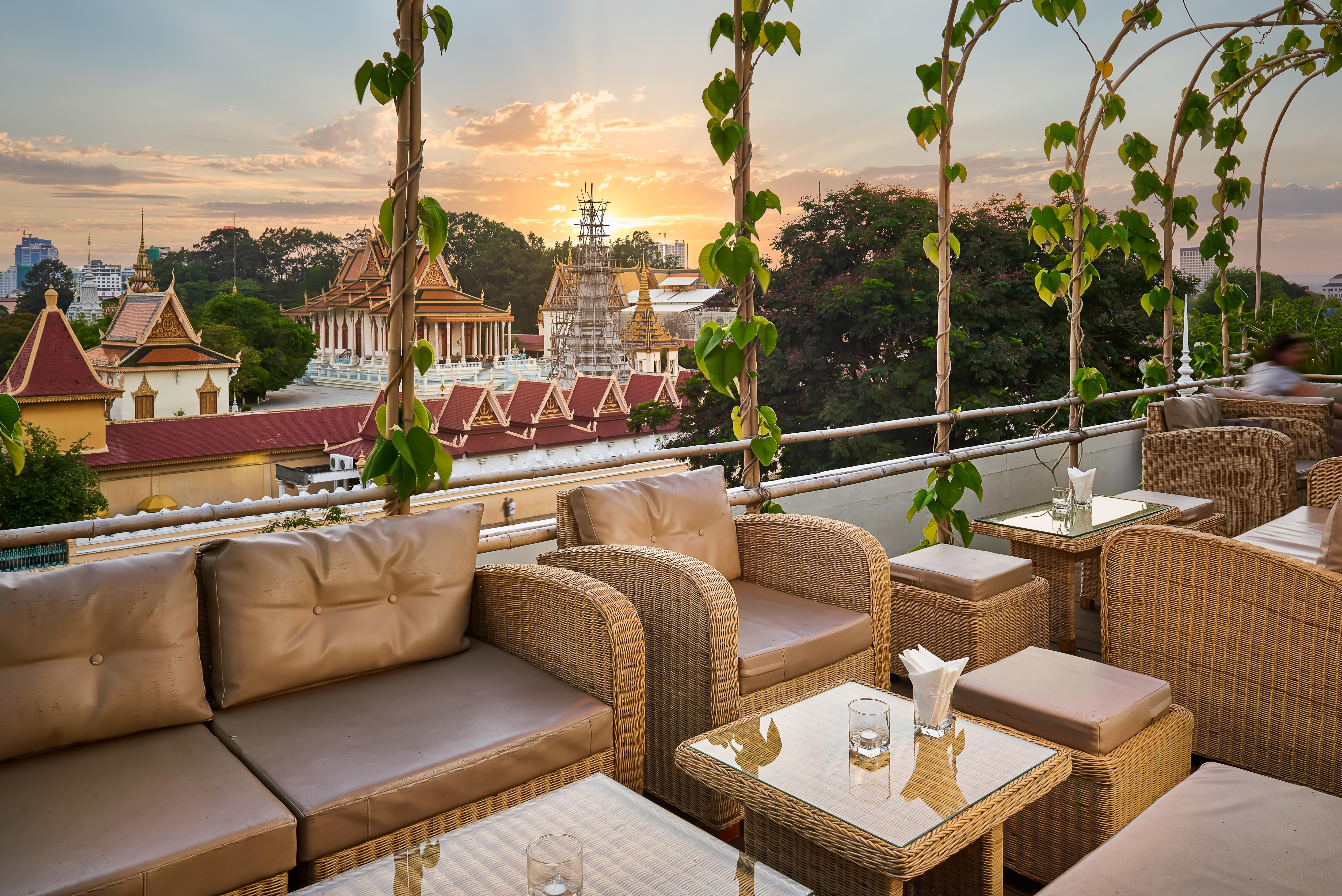 Palace Gate Hotel & Resort By Ehm Phnompen Kültér fotó